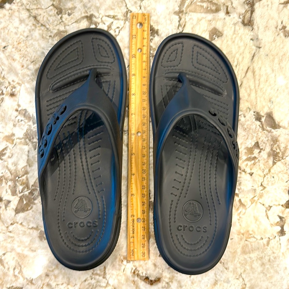 Brand new without tags Crocs Baya II flip-flops, unisex M8/W10 black